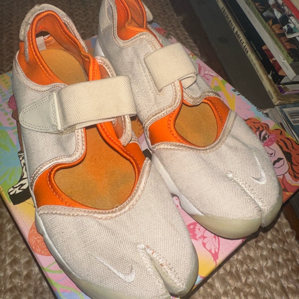 Nike Women’s Air Rift Magma Orange Rattan